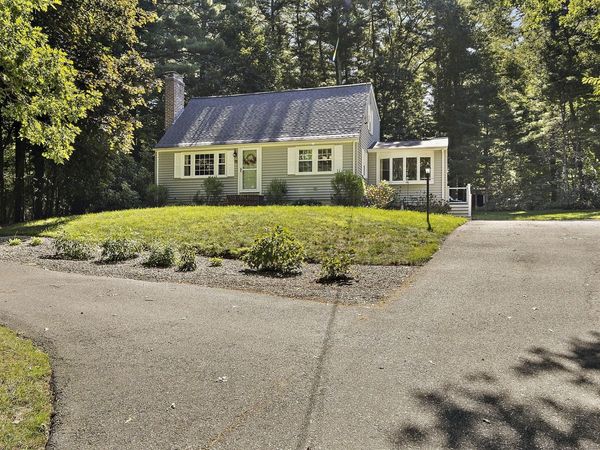 75 Oak St, Pembroke, MA 02359