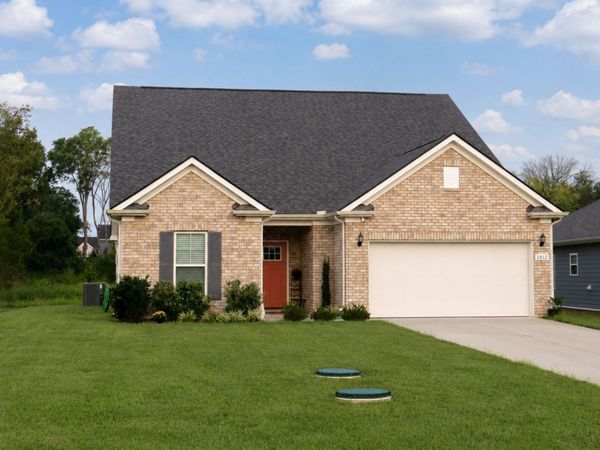 2812 Campanella Dr, Murfreesboro, TN 37128