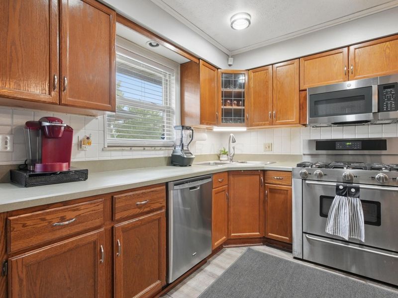 1636 Courtright Road, Columbus, OH 43227 Photo 9