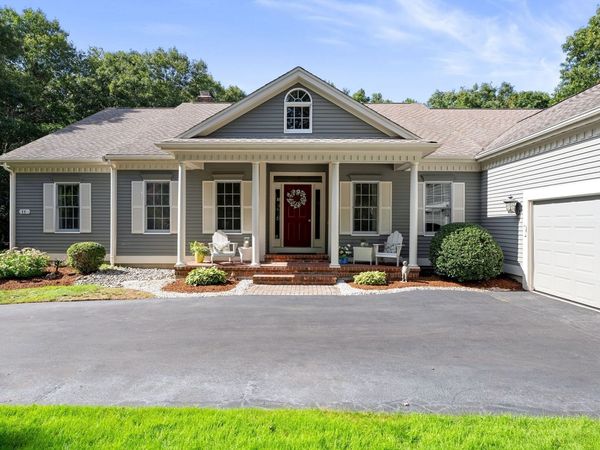 11 Sycamore Ave, Bourne, MA 02562
