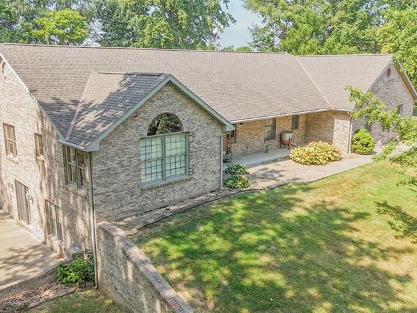 25409 415th Street , Pittsfield, IL 62363