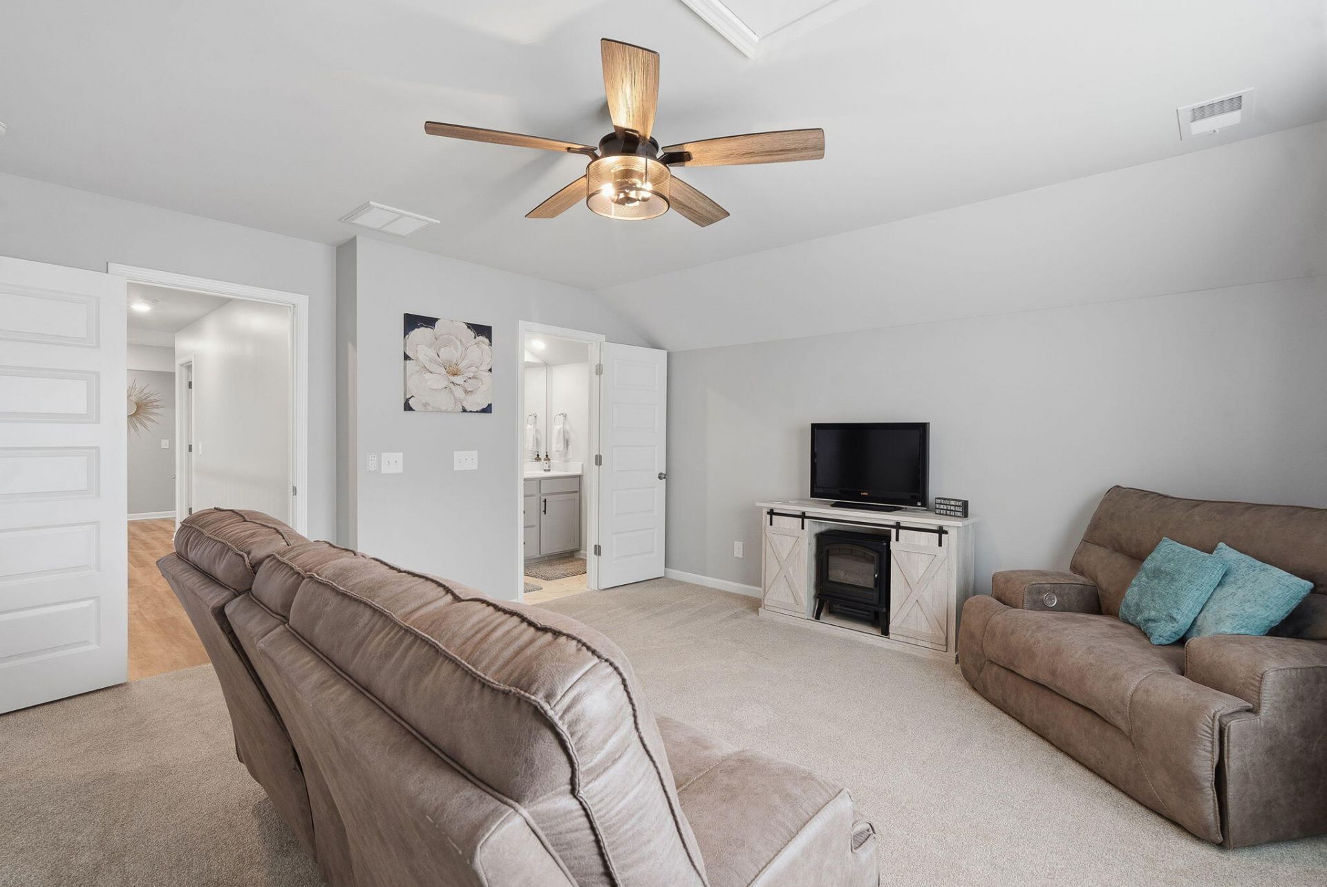499 Richfield Way Photo 30