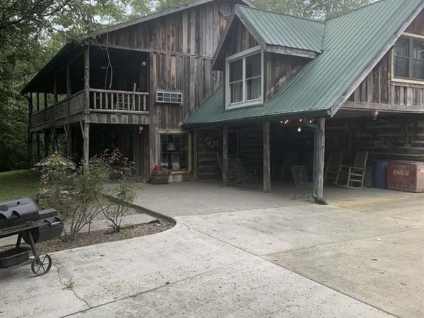 7640 Center Point Road, Tompkinsville, KY 42167