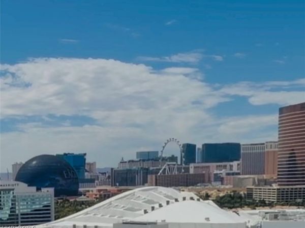 2857 Paradise Road, Unit 1801, Las Vegas, NV 89109