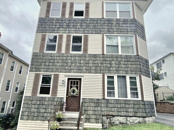 2 Village St, Unit 3, Worcester, MA 01604