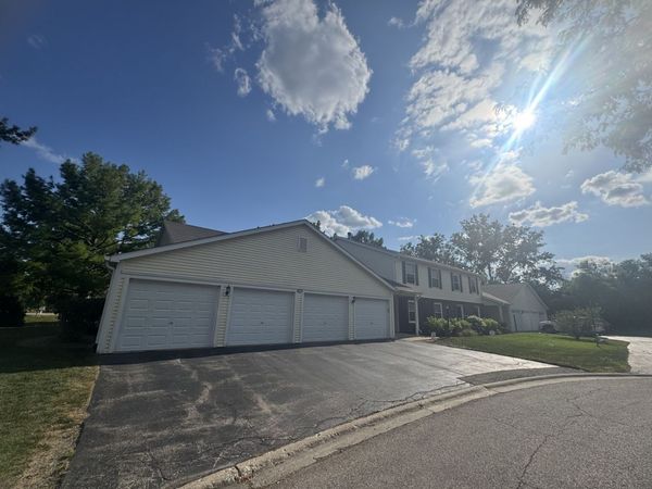 623 Mallard Court , Unit A1, Bartlett, IL 60103