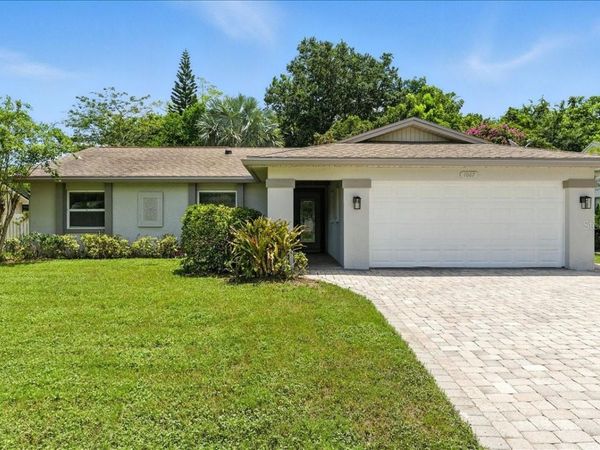 1067 CHOKECHERRY DRIVE , WINTER SPRINGS, FL 32708