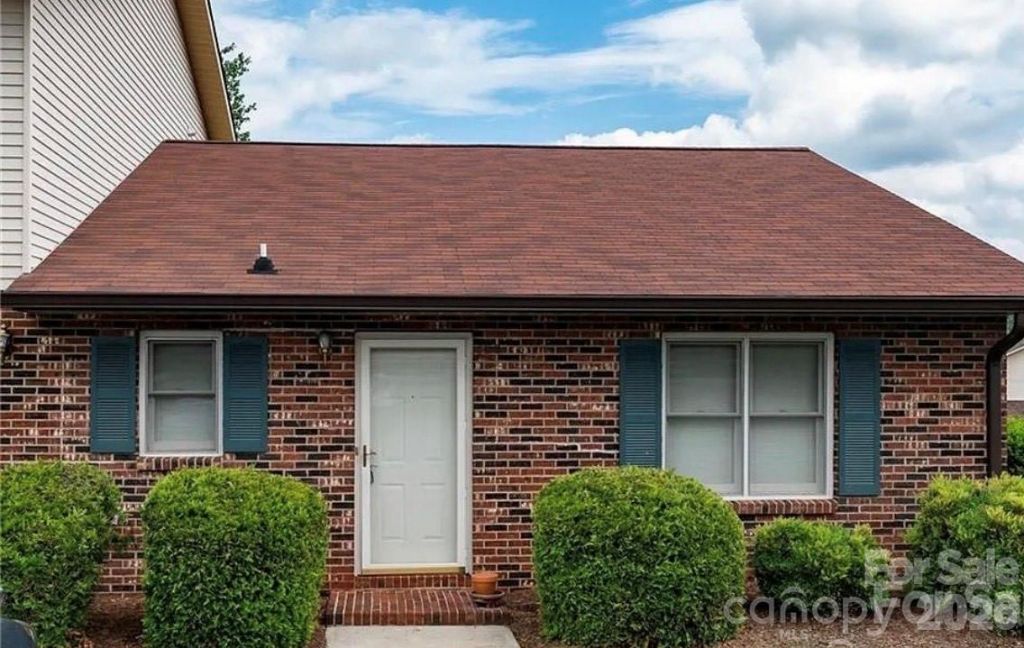 1330 5th Street Ne, Unit 106, Hickory, NC 28601 Main Photo