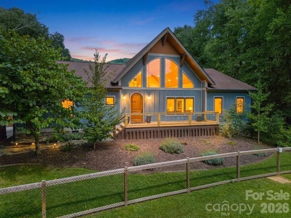 73 Hudson Hollow , Horse Shoe, NC 28742