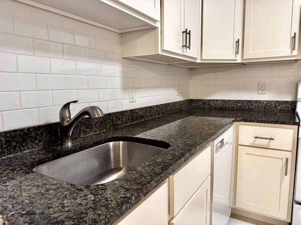 395 Revere Beach Pkwy, Unit 2C, Revere, MA 02151