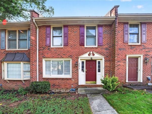6094 Queen Anne Court , Norcross, GA 30093