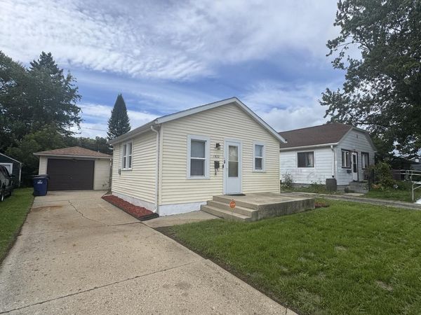 1922 Arthur AVENUE, Racine, WI 53405
