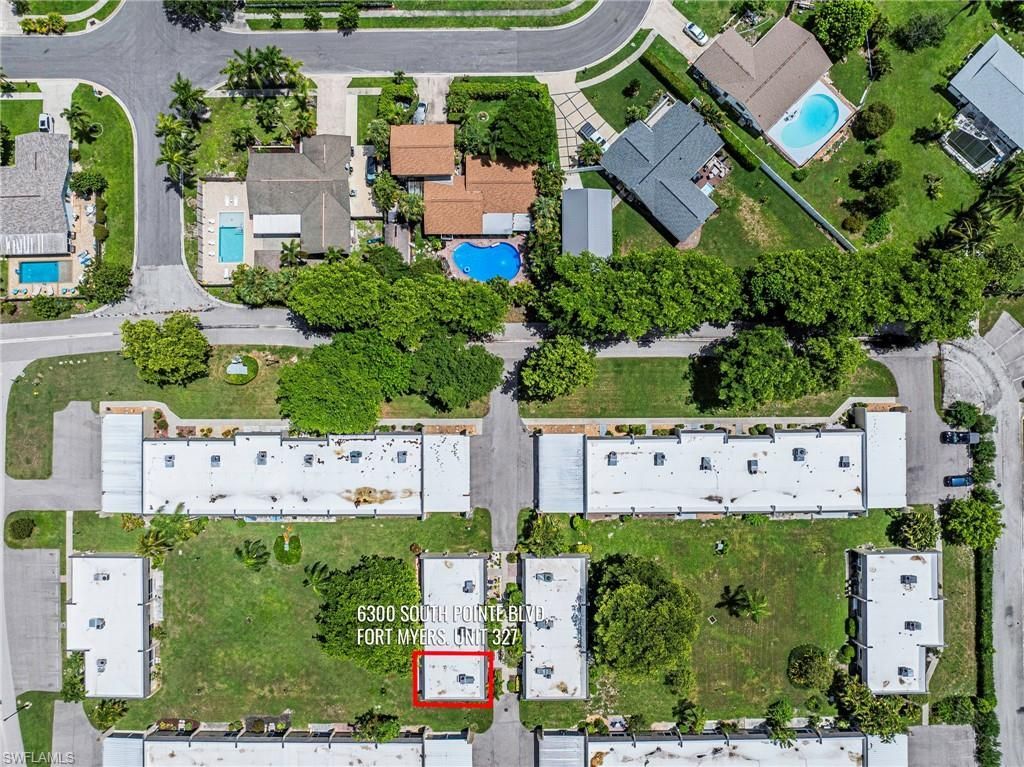 6300 S Pointe Blvd, Unit 327, Fort Myers, FL 33919 Photo