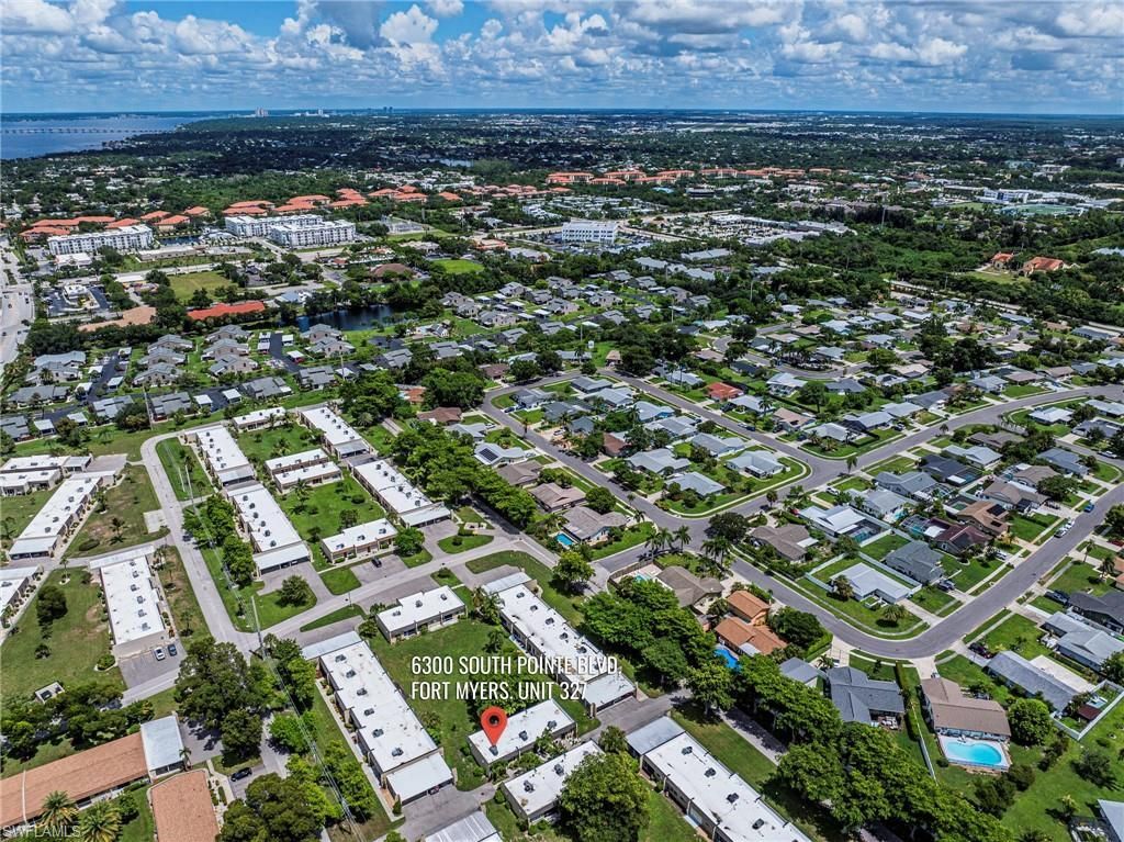 6300 S Pointe Blvd, Unit 327, Fort Myers, FL 33919 Photo
