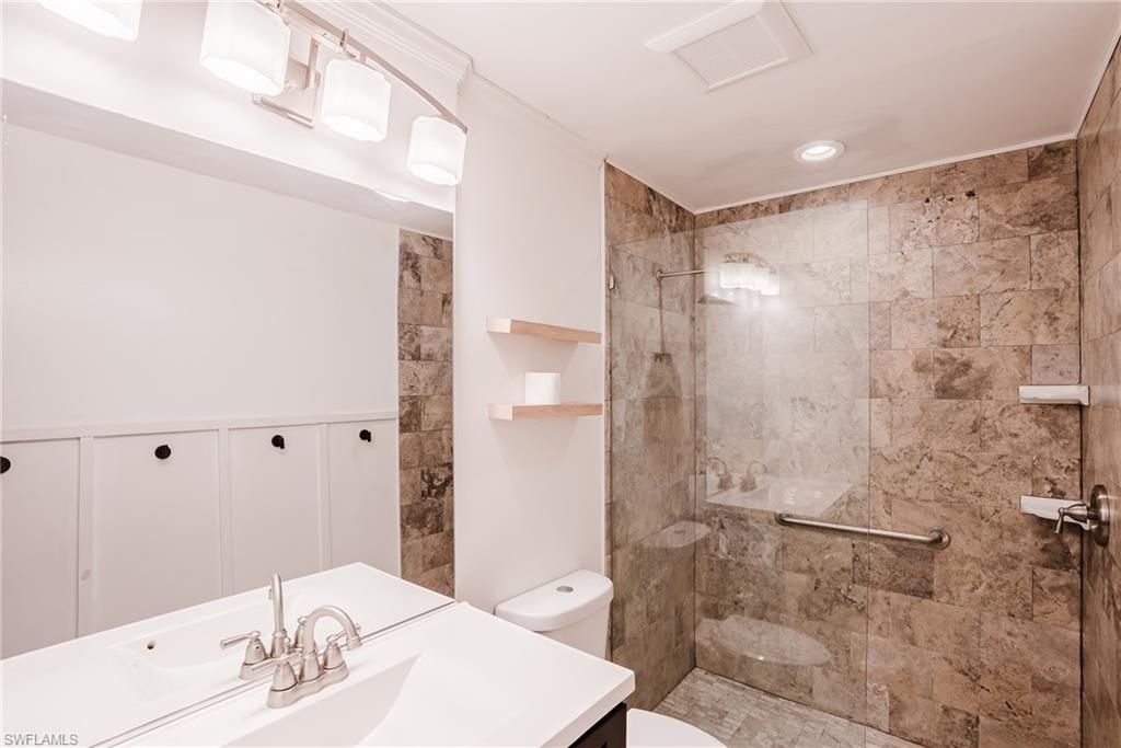 6300 S Pointe Blvd, Unit 327, Fort Myers, FL 33919 Photo