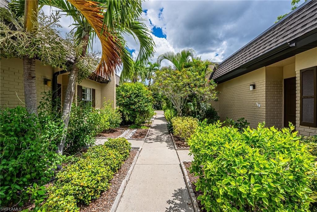 6300 S Pointe Blvd, Unit 327, Fort Myers, FL 33919 Photo