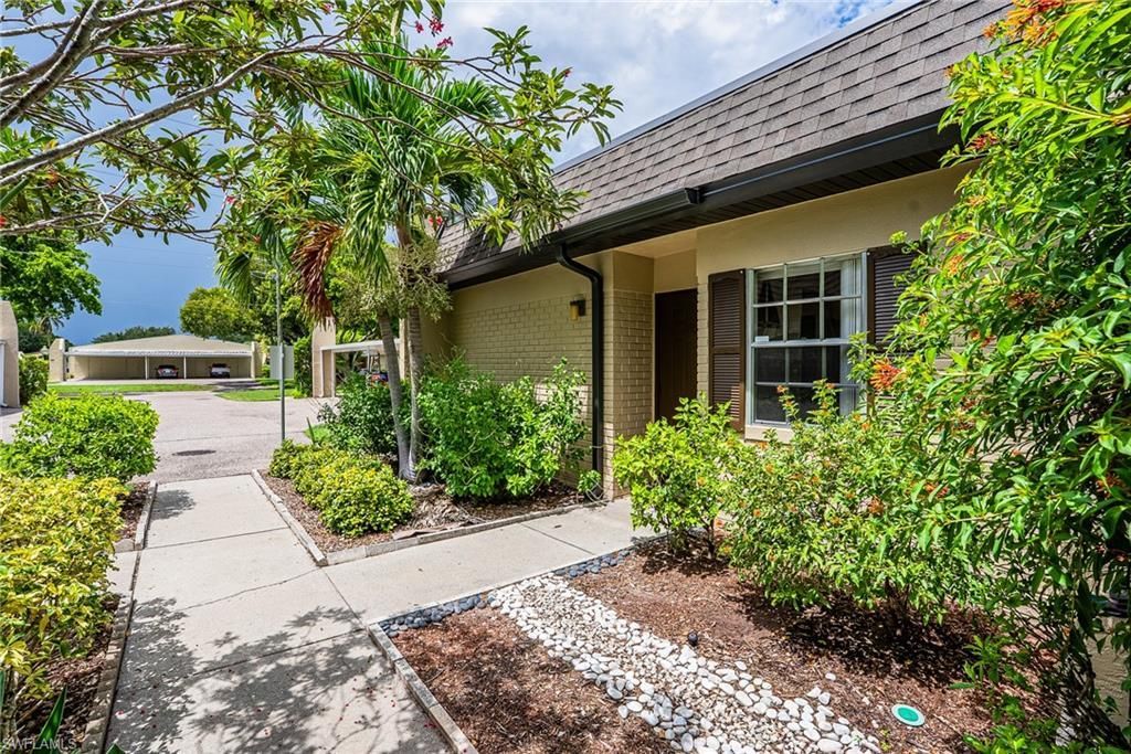 6300 S Pointe Blvd, Unit 327, Fort Myers, FL 33919 Photo