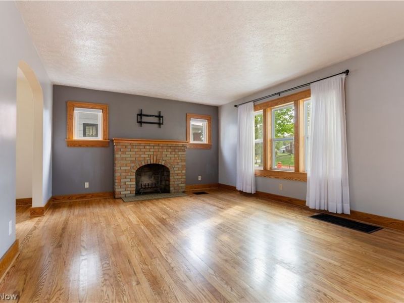 440 Wabash Avenue S, Brewster, OH 44613 Photo 6