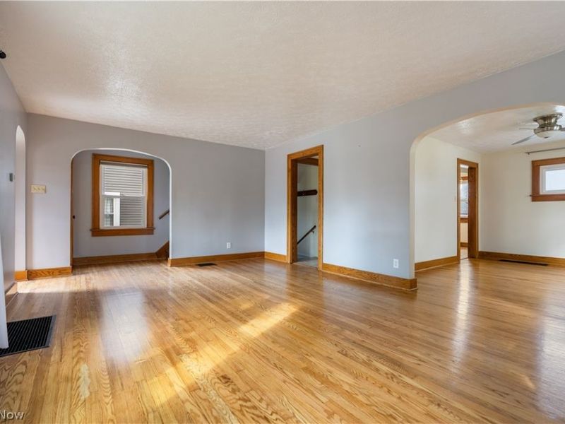 440 Wabash Avenue S, Brewster, OH 44613 Photo 9