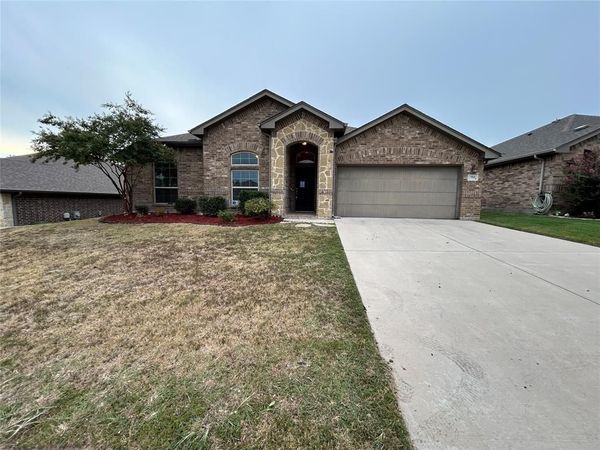 7908 Wilson Cliff Court, White Settlement, TX 76108