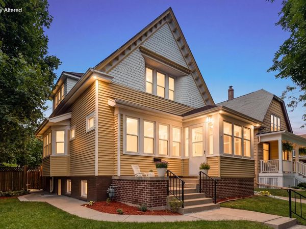 4015 N Stowell AVENUE, Shorewood, WI 53211