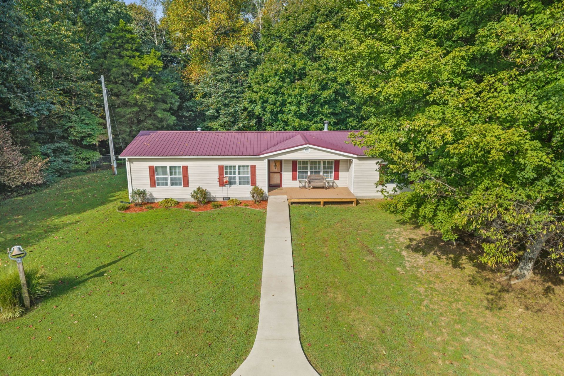 370 Grices Creek Rd Cumberland City, TN 37050