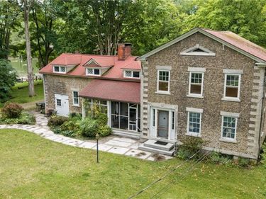 1940 Valley Drive, Unit 42, Syracuse, NY 13207