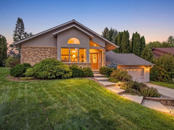 10 Apple Hill Circle, Madison, WI 53717