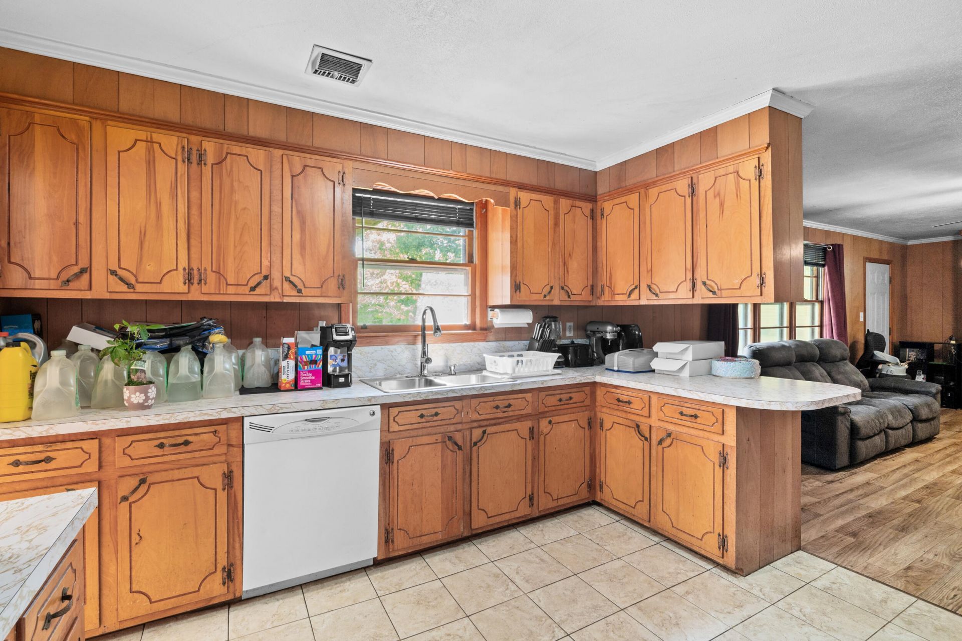 1425 Sifly Road Photo 11