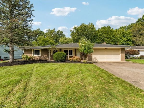 460 Long Street , Amherst, OH 44001