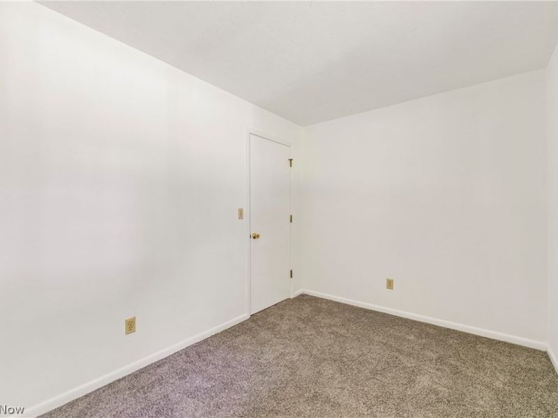 460 Long Street , Amherst, OH 44001 Photo 13