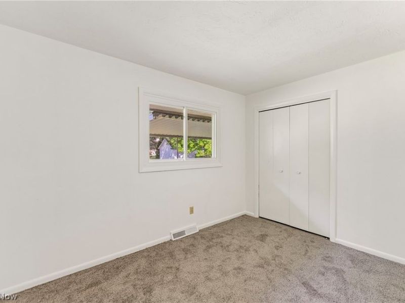 460 Long Street , Amherst, OH 44001 Photo 20