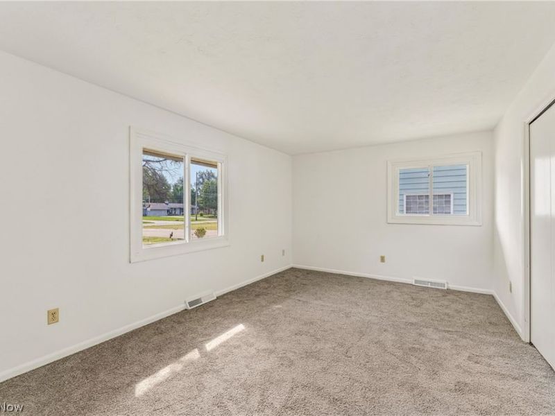 460 Long Street , Amherst, OH 44001 Photo 21