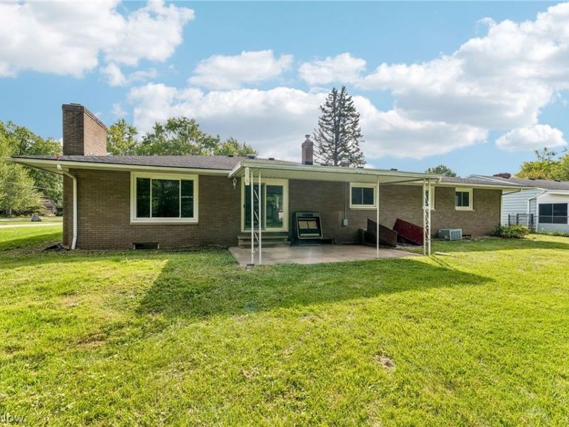 460 Long Street , Amherst, OH 44001 Photo 32