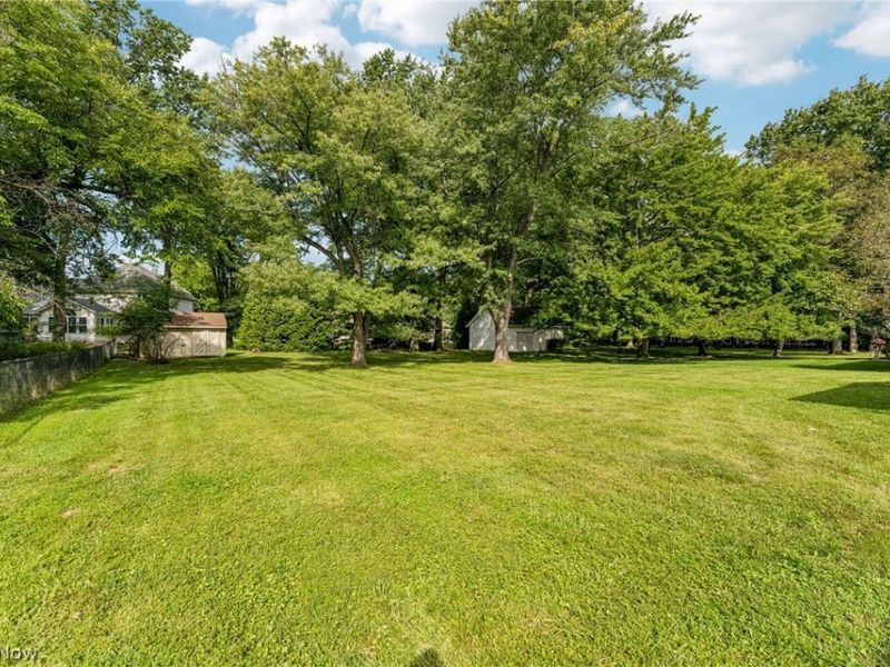 460 Long Street , Amherst, OH 44001 Photo 35