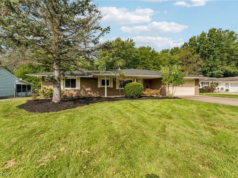 460 Long Street , Amherst, OH 44001 Photo 38