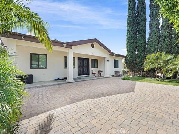 5854 Satsuma, North Hollywood, CA 91601