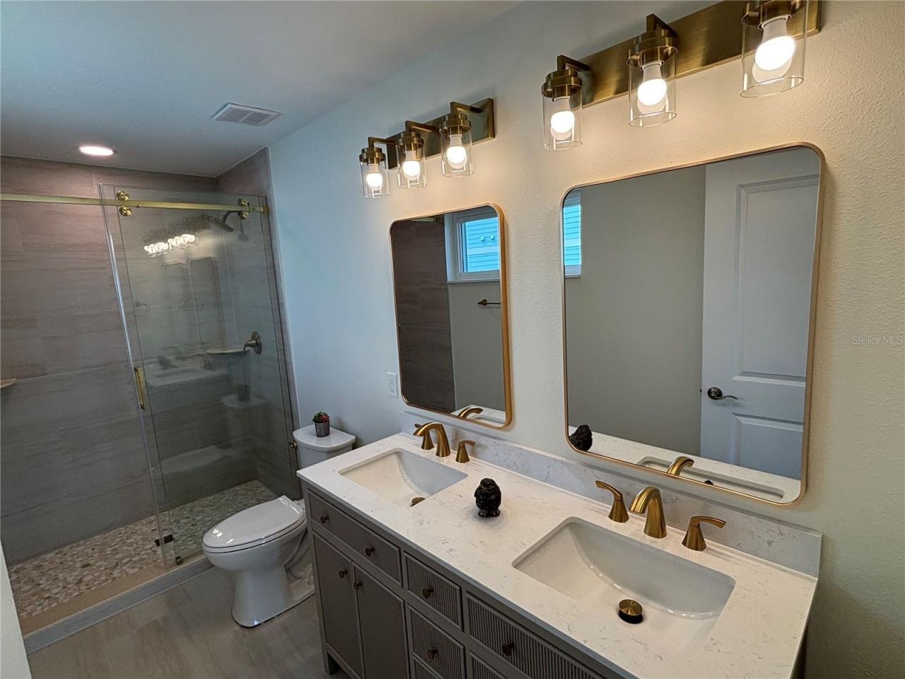 709 Gulf Boulevard, Indian Rocks Beach, FL 33785 Photo