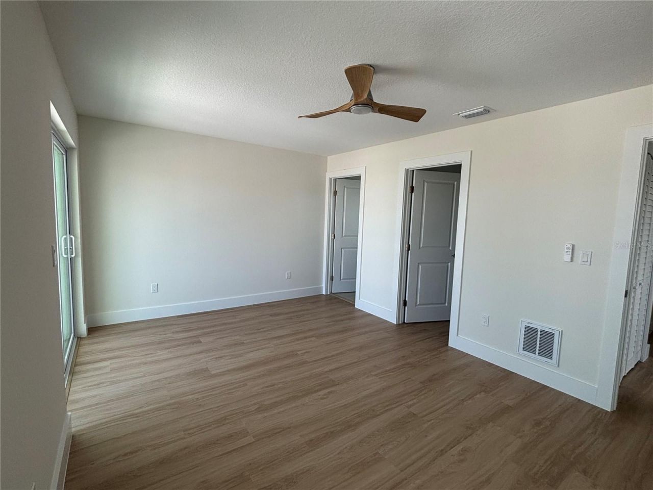 709 Gulf Boulevard, Indian Rocks Beach, FL 33785 Photo