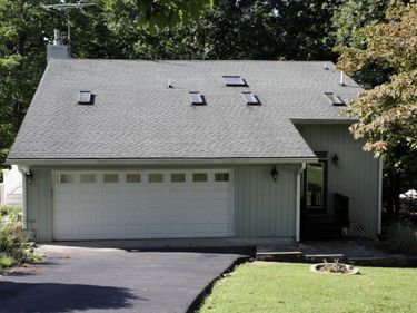 105 Breeze Haven, Huddleston, VA 24104