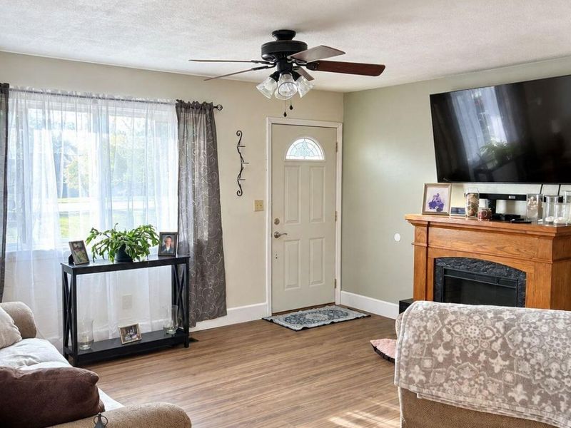 2403 New Castle Drive, Troy, OH 45373 Photo 4