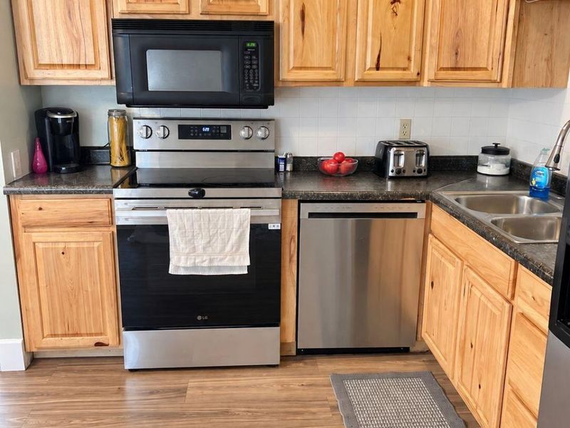 2403 New Castle Drive, Troy, OH 45373 Photo 7