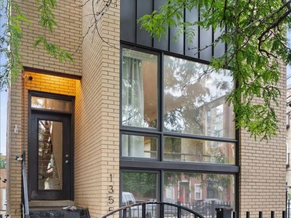 1355 W Erie Street , Unit 1, Chicago, IL 60622