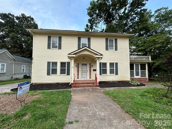 348 W Mclelland Avenue , Mooresville, NC 28115
