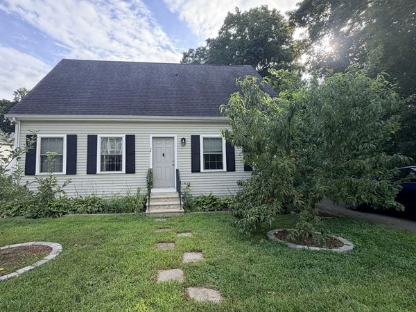 21 School Street, Westborough, MA 01581