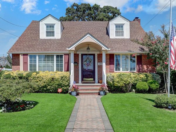 1188 New York Avenue, Franklin Square, NY 11010