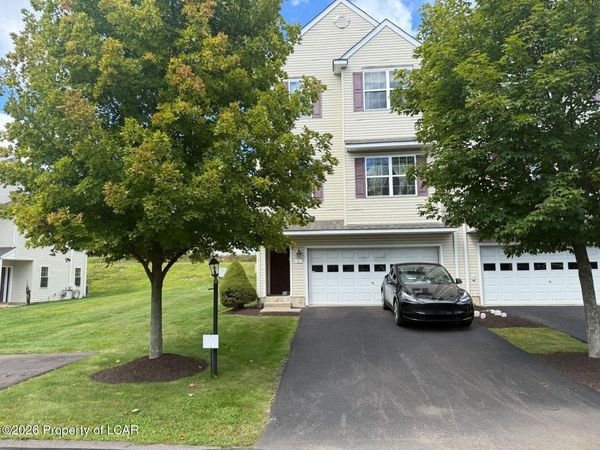 11 Nicole Lane, Hazleton, PA 18202