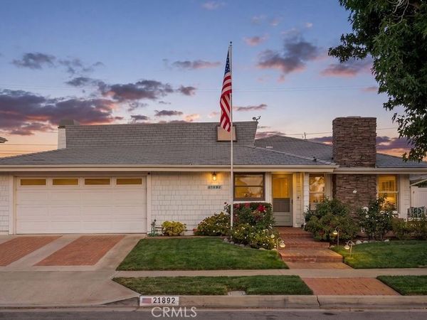 21892 Kaneohe, Huntington Beach, CA 92646