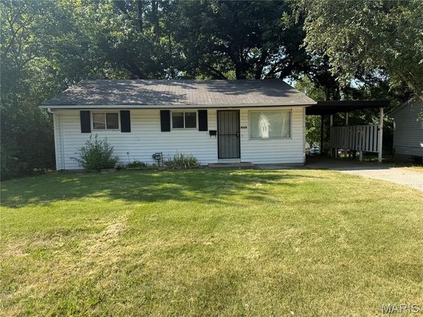 10629 Glen Garry Road , Unincorporated, MO 63137