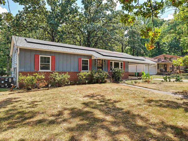 8007 Ascencion Rd, Little Rock, AR 72204